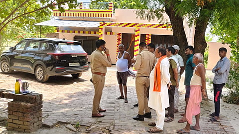 Robbery in Prayagraj: Rampage by brazen criminals; dacoity worth lakhs across three houses