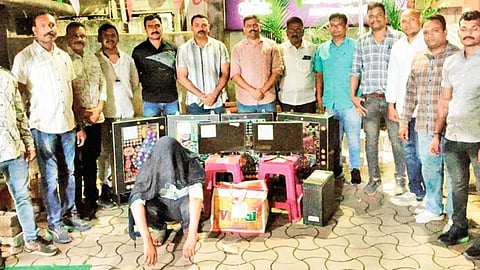 Betting racket operating under the guise of online lottery in Nagpur; Crime Branch raids Shantinagar; 3 accused detained.