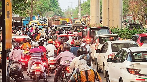 Nagpur's Ajni area turns into a 'traffic maze'; motorists in distress as roads are closed on all sides.