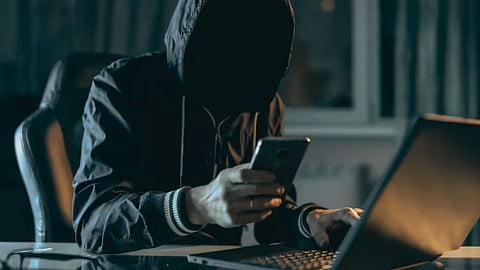 Fake investment app scam in Pune; major fraud involving stock market and digital gold; ₹88 lakh cyber fraud.