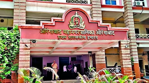 Chaos in Chhatrapati Sambhajinagar Municipal Corporation: Contractor who assaulted employee will be 'blacklisted', Commissioner issues strict instructions