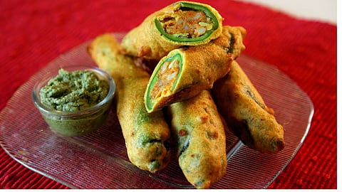 Crispy Mirchi Vada At Home