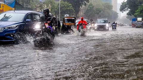 Caution! Check the weather forecast before leaving home; the IMD has issued a heavy rain alert for these states.