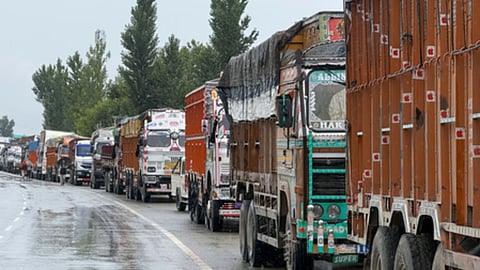 jammu srinagar highway closed amarnath vaishno devi yatra suspended special train