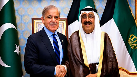 Kuwait signs major defense deal with Pakistan; royal decree sparks a stir—here are the key details.