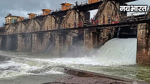 To alleviate the drinking water crisis in Daund and Indapur, the discharge of water from Khadakwasla Dam into the Mutha Right Bank Canal has been increased from 700 to 1,000 cusecs.