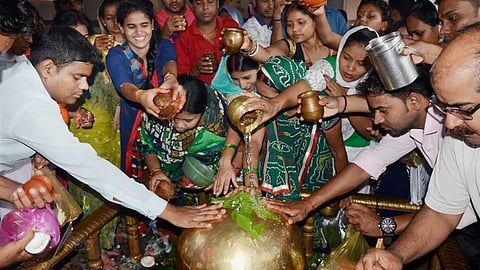 Sawan 2026 shiva temples devotees rush across india