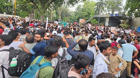 Politics intensifies over the NEET protest; BJP leaders question the opposition, while Minister Bawankule dismisses the demonstration as a 'stunt'.