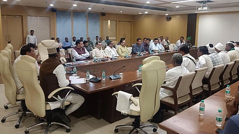 mp govt talks with farmers
