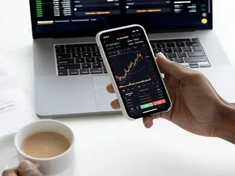Stock market opens flat in negative territory; Sensex-Nifty witness declines