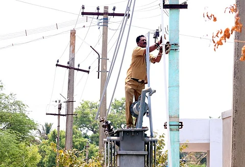 workers blame the manpower shortage for rising fatal and nonfatal accidents in the department.