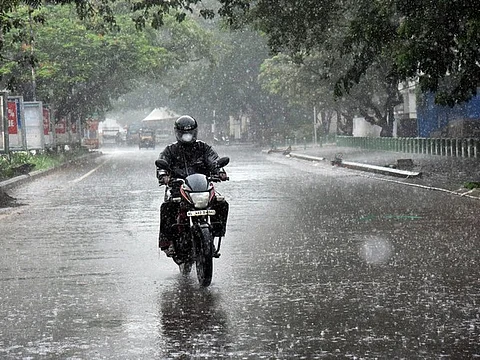 The IMD sounded the orange alert in Pathanamthitta, Kottayam, Idukki, Malappuram and Wayanad districts of the state for the day.