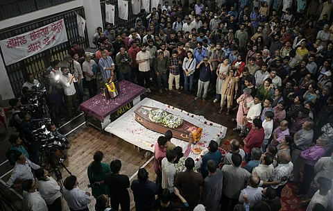 JNU proffcer and students pay tribute to CPI (M) leader Sitaram Yechuri who died on wednesday at AIIMS hospital in New Delhi on Friday.