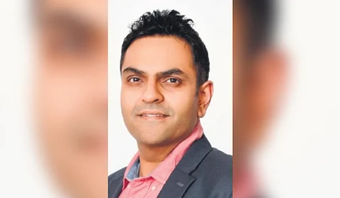Dr Akshay Batra