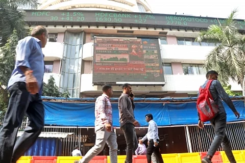 Stock market trades nearly flat after early gains, all eyes on Iran-Israel ceasefire