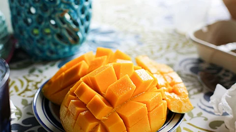 UP’s largest mango belt among the State’s 14 designated mango-producing districts, Malihabad has 30,000 hectares of land under cultivation.