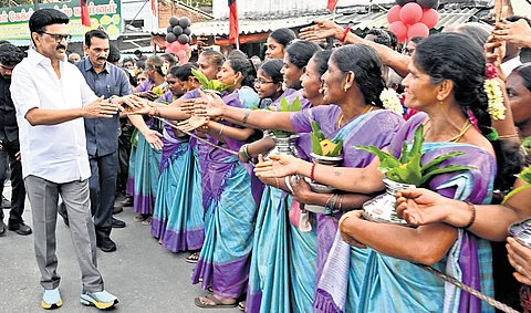 Chief Minister MK Stalin received a warm welcome upon his arrival in Erode to inaugurate an agricultural exhibition