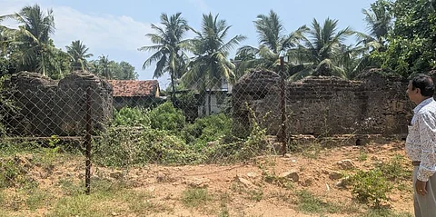 Erosion of soil in the Kailaya Valam Pathway due to the collapse of the lower rampart wall of the Thanjavur Little Fort.