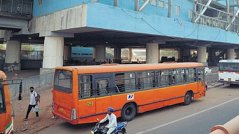 While commuters continue to endure the inconvenience of the ongoing construction and chaotic parking arrangements at the Sarai Kale Khan ISBT, hopes are high that the completion of the RRTS station will lead to a smoother, more efficient travel experience in the near future.