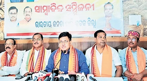 Law minister Prithiviraj Harichandan addressing mediapersons on Thursday