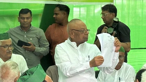 Former minister and senior leader Mangani Lal Mandal filed his nomination for the RJD president's post.