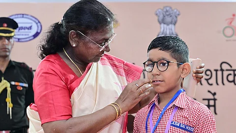 The day was further highlighted by a deeply emotional encounter with visually impaired children, whose heartfelt rendition of a birthday song moved the First Citizen to tears.