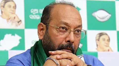 Criticising the Odisha Vision Document, general secretary Bhrugu Baxipatra, said the document released by Modi sets a target of a 9 per cent GDP growth rate for Odisha while other states are aiming at achieving 15 per cent.