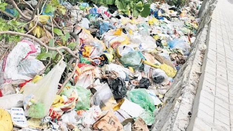 Though hundreds of garbage black spots have been cleared, a few, like the one on Babusapalya Main Road, are still is yet to get a makeover