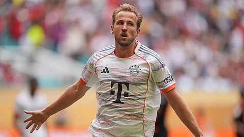 Bayern Munich's Harry Kane celebrates after scoring his side's second goal against Flamengo during the Club World Cup round of 16 soccer match between CR Flamengo and Bayern Munich.