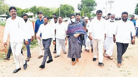 On Wednesday, the Prakasam district Collector A Thameem Ansariya along with the Joint Collector R Gopala Krishna, MLA Kandula Narayana Reddy and others inspected the Helipad area and reviewed on the arrangements to be made for the scheduled visit to Markapur on July 4th.