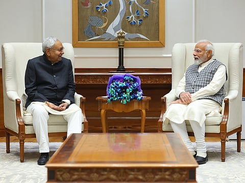 NDA में शामिल होने के बाद पीएम मोदी से मिले नीतिश कुमार