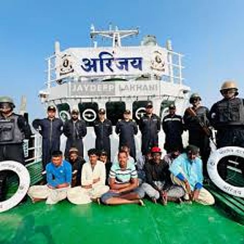 Pakistani boat with 60 packets of drugs apprehended near Gujrat
