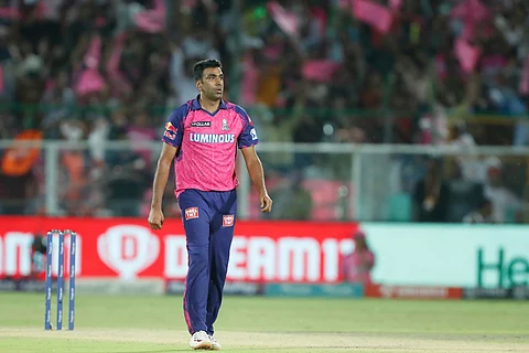 "Save the bowlers"-Ravichandran Ashwin's SOS call during IPL match