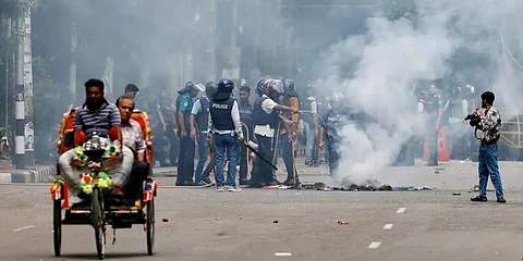 Bangladesh Unrest: Protesters Call for a 'Long March to Dhaka'