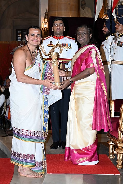 “Padma Shri” For Spreading Bhagavad Gita: Story Of Jonas Masetti