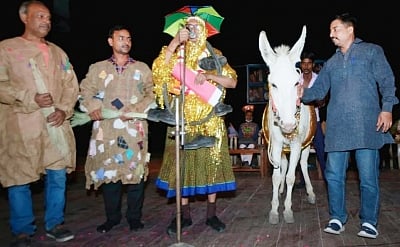 The annual 'Ghongha Basant Sammelan' is held on April 1 (IANS)