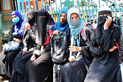 Five Muslim girl students from the Hampanakatta University College here have asked for transfer certificates. (IANS)
