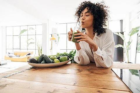 Bananas, avocados, salmon may cut high-salt effect in women