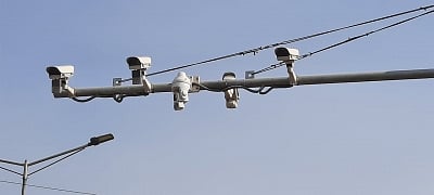 Artificial Intelligence to track 'No Helmet', 'Wrong Side Driving' and 'Not Wearing Seat-Belt' violations to further strengthen traffic norms in Gurugram. (IANS)