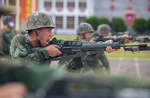 Taiwanese newly enlisted soldiers undergoing training.