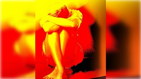 The girl was working in a fancy store in Bikarnakatte locality where she met Khaleel at the mobile shop and developed a friendship. Taking advantage of the bond, Khaleel allegedly planned the crime. (Representative Image)