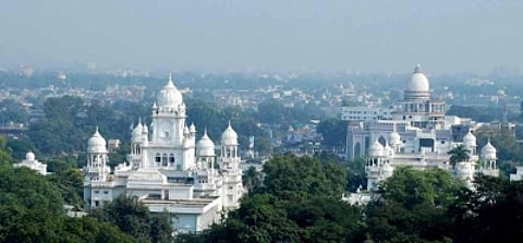 KGMU Performs First Combined Liver-Kidney Transplant.