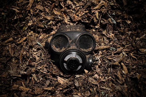 Ironically, this is also the time when the Delhi is abuzz with weddings, events, and festivities, and people are out and about, increasing their exposure to the polluted air. (Scott Rodgerson-Unsplash)