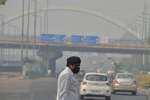 The air quality of the national capital on Saturday continued to be "very poor". (IANS)