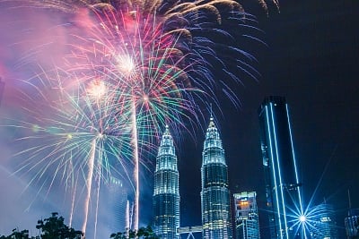 KUALA LUMPUR, Jan. 1, 2019 (Xinhua) -- New Year fireworks are seen near the Petronas Twin Towers in Kuala Lumpur, Malaysia, on Jan. 1, 2019. (Xinhua/Zhu Wei/IANS)