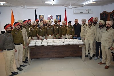 Armyman, his aide held in Punjab; 31 kg heroin seized