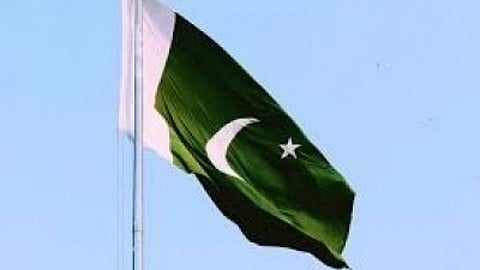 Experts have sounded alarm bells that the country is facing a deepening financial crisis with fears it could go bankrupt as inflation rises to record levels, food prices soar and its coffers run dry, The Express Tribune reported. (File Photo/IANS)