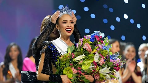 Miss USA R'Bonney Gabriel reacts as she is crowned Miss Universe during the final round of the 71st Miss Universe Beauty Pageant, in New Orleans, Jan. 14, 2023. (AP)