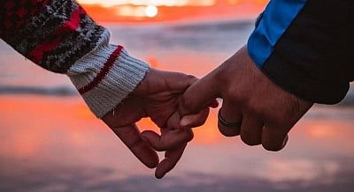 On Valentines Day on Tuesday, at least 40 couples said "I Do" and tied the knot at the marriage registrar's office in Pune. (IANS)