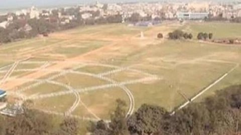 Police in Delhi, Gujarat, and Haryana have already taken action against those who put up the postes of 'Modi Hatao Desh Bachao'.